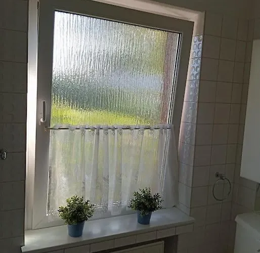 Apartment Im Grünen In Messenähe *