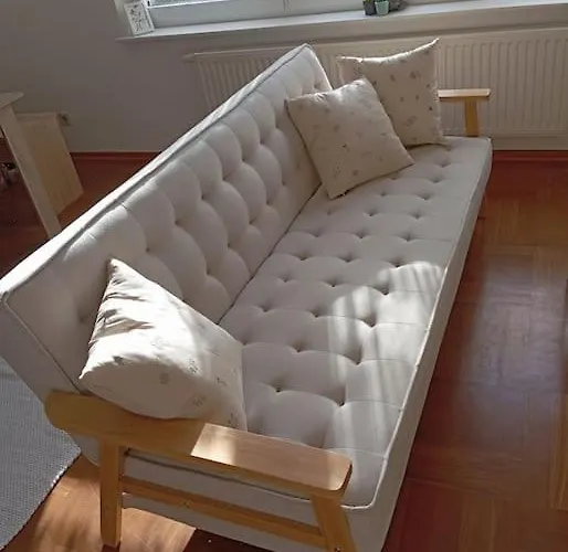 Apartment Im Grünen In Messenähe